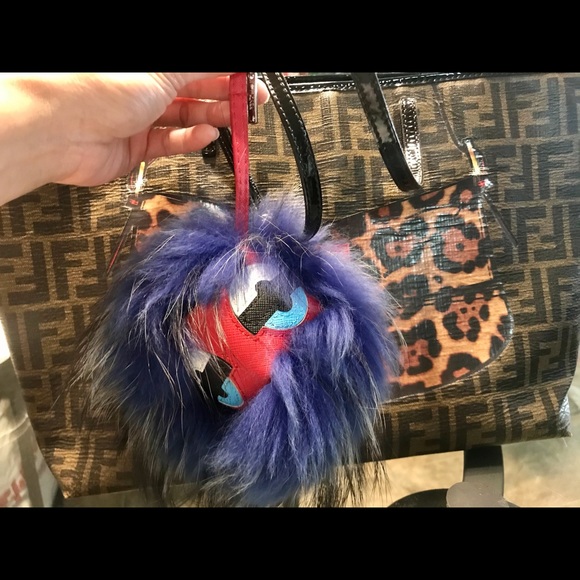 💠RARE FENDI BUG CHARM💠 - Picture 4 of 6